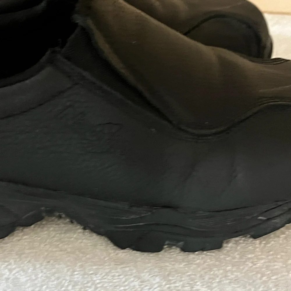 Nautilus Black Safety Steel Toe Shoes Sz 10M